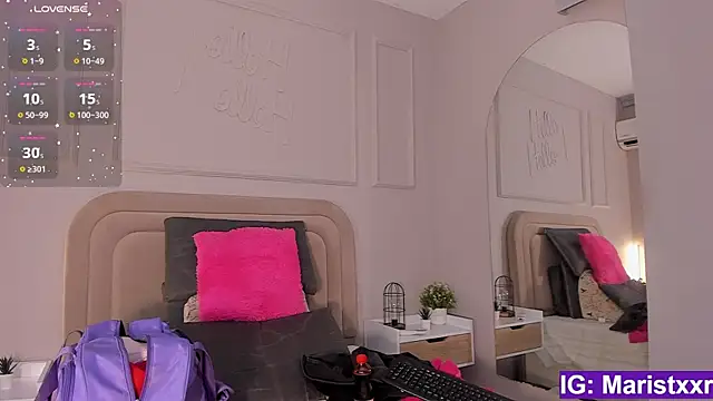 Snapshot of Maristxxr chatting on October 15, 2025, 7:44 pm Maristxxr online show from October 15, 2025, 7:44 pm