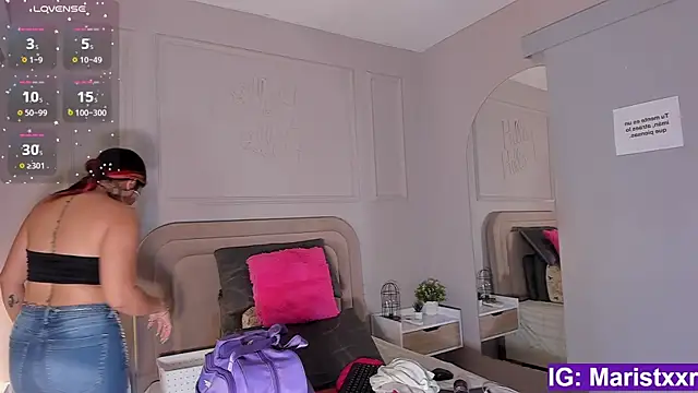 Snapshot of Maristxxr chatting on October 19, 2025, 7:49 pm Maristxxr online show from October 19, 2025, 7:49 pm