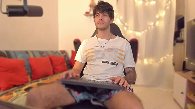 Snapshot of justin_stark7 chatting on December 16, 2025, 8:46 pm justin stark7 online show from December 16, 2025, 8:46 pm