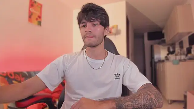 Snapshot of justin_stark7 chatting on November 7, 2025, 10:57 pm justin stark7 online show from November 7, 2025, 10:57 pm