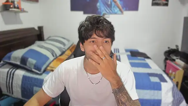 Snapshot of justin_stark7 chatting on March 13, 2025, 10:43 pm justin stark7 online show from March 13, 2025, 10:43 pm