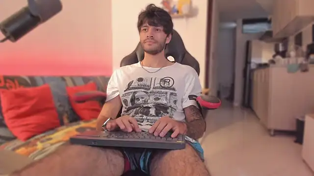 Snapshot of justin_stark7 chatting on November 15, 2025, 10:14 pm justin stark7 online show from November 15, 2025, 10:14 pm