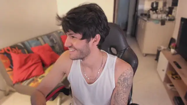 Snapshot of justin_stark7 chatting on October 20, 2025, 9:37 pm justin stark7 online show from October 20, 2025, 9:37 pm