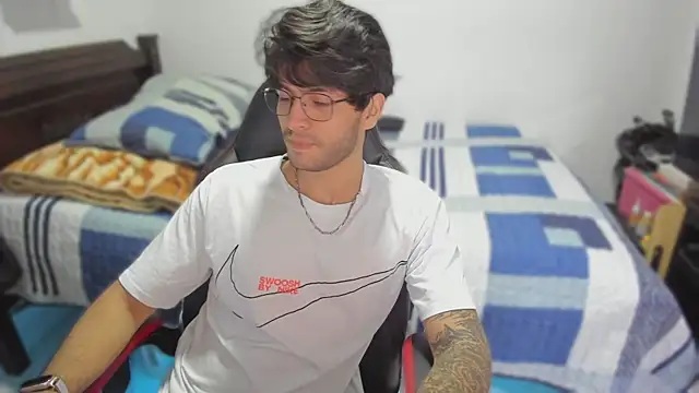 Snapshot of justin_stark7 chatting on March 11, 2025, 11:37 pm justin stark7 online show from March 11, 2025, 11:37 pm