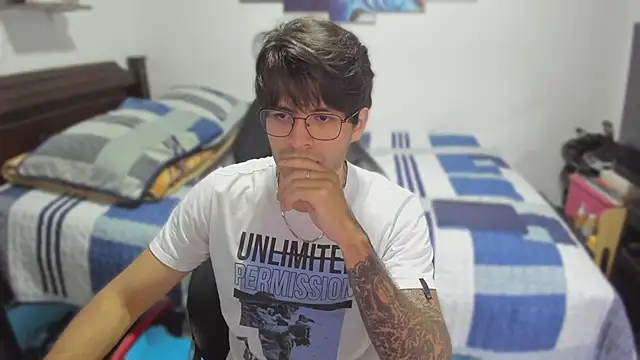 Snapshot of justin_stark7 chatting on March 15, 2025, 9:27 pm justin stark7 online show from March 15, 2025, 9:27 pm