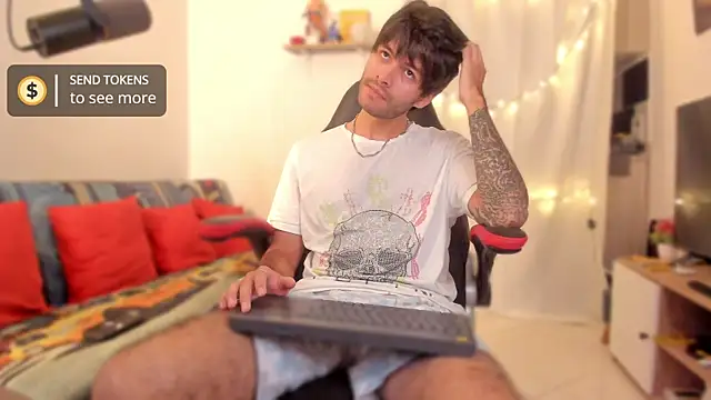 Snapshot of justin_stark7 chatting on December 3, 2025, 9:25 pm justin stark7 online show from December 3, 2025, 9:25 pm