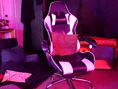 bigshh8 online show from March 7, 2025, 4:57 am