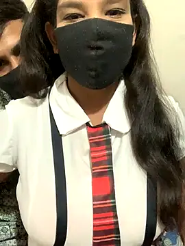 hottiess69 online show from October 23, 2025, 4:38 pm