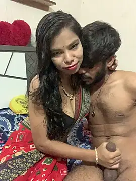 hottiess69 online show from February 12, 2025, 5:48 pm