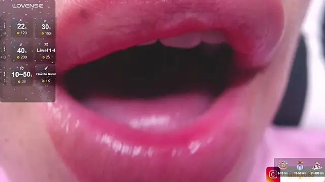 Snapshot of Georgina_1t chatting on March 3, 2025, 5:52 pm Georgina 1t online show from March 3, 2025, 5:52 pm