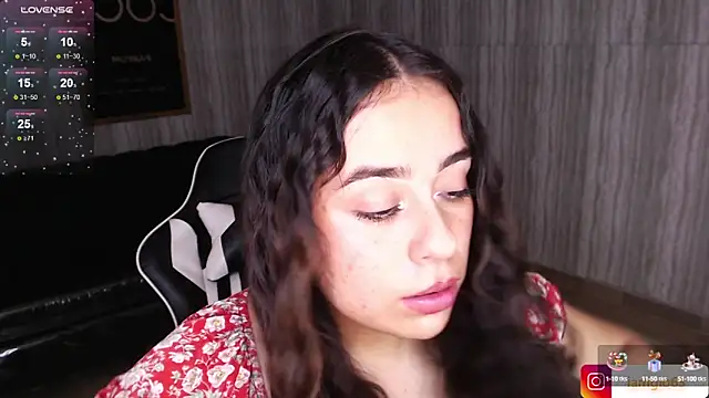 Snapshot of Georgina_1t chatting on March 5, 2025, 11:38 am Georgina 1t online show from March 5, 2025, 11:38 am