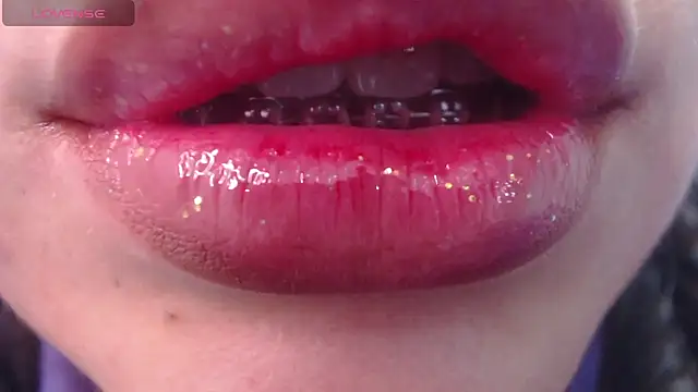 Snapshot of Georgina_1t chatting on March 10, 2025, 6:34 pm Georgina 1t online show from March 10, 2025, 6:34 pm