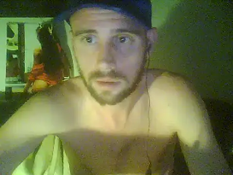 Snapshot of Rejtelmesest chatting on February 26, 2025, 11:19 pm Rejtelmesest online show from February 26, 2025, 11:19 pm