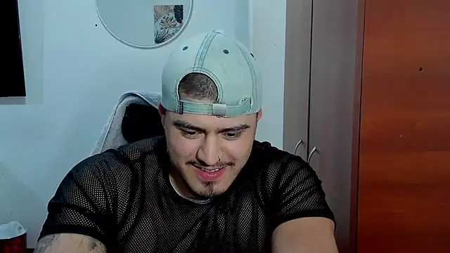 Snapshot of Baltazar_Dupont chatting on December 16, 2025, 1:32 am Baltazar Dupont online show from December 16, 2025, 1:32 am