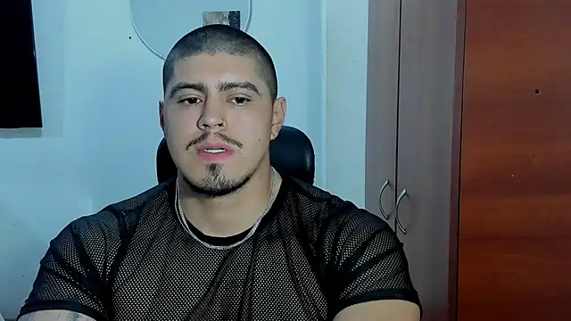 Snapshot of Baltazar_Dupont chatting on November 29, 2025, 2:23 am Baltazar Dupont online show from November 29, 2025, 2:23 am