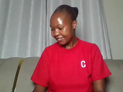 Snapshot of sexy_barbie2024 chatting on November 14, 2025, 3:48 pm sexy barbie2024 online show from November 14, 2025, 3:48 pm