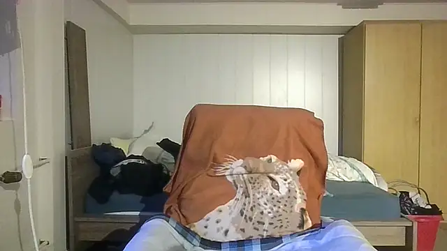 Sammy1660 online show from February 19, 2025, 4:55 pm