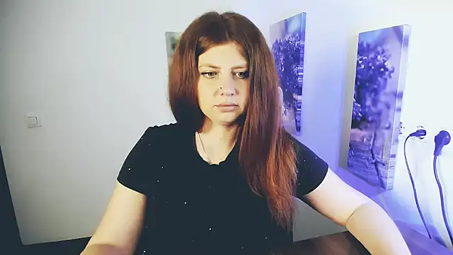 Snapshot of Lizzy_Love chatting on May 22, 2026, 9:29 am Lizzy Love online show from May 22, 2026, 9:29 am