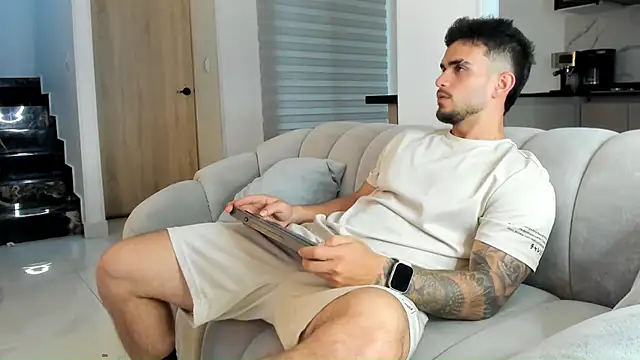 Snapshot of Ricardogo19 chatting on April 14, 2026, 1:05 pm Ricardogo19 online show from April 14, 2026, 1:05 pm