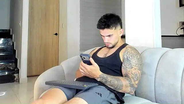 Snapshot of Ricardogo19 chatting on April 10, 2026, 11:12 pm Ricardogo19 online show from April 10, 2026, 11:12 pm