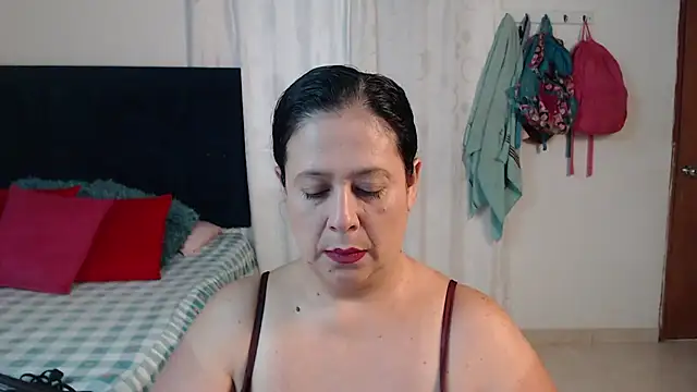 Snapshot of karlaton1977 chatting on November 9, 2025, 1:26 pm karlaton1977 online show from November 9, 2025, 1:26 pm