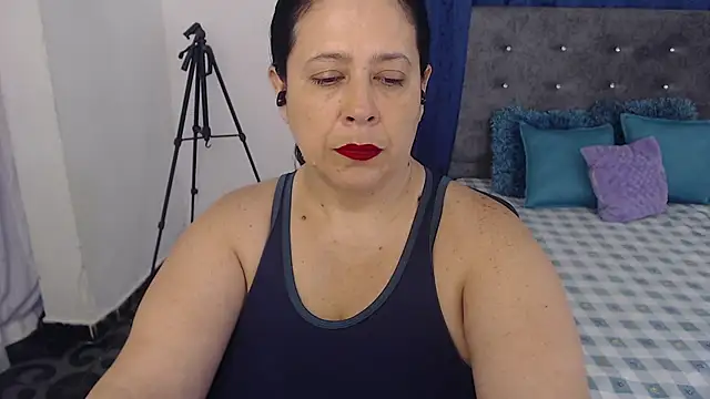 karlaton1977 online show from February 12, 2026, 9:36 pm