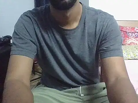 Snapshot of IndianEurope chatting on October 13, 2025, 5:36 pm IndianEurope online show from October 13, 2025, 5:36 pm