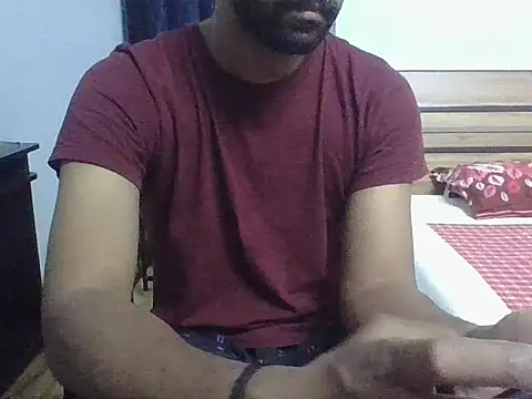 Snapshot of IndianEurope chatting on December 3, 2025, 5:34 pm IndianEurope online show from December 3, 2025, 5:34 pm