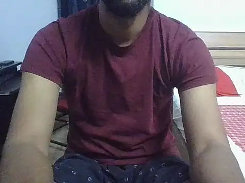 Snapshot of IndianEurope chatting on February 12, 2026, 2:39 pm IndianEurope online show from February 12, 2026, 2:39 pm