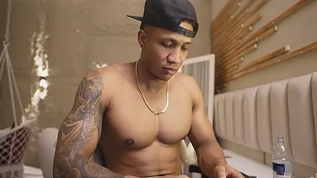 Logan Varela online show from March 17, 2026, 1:36 pm