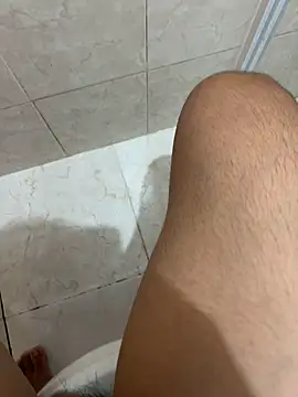 riel3415 online show from February 1, 2025, 2:58 am