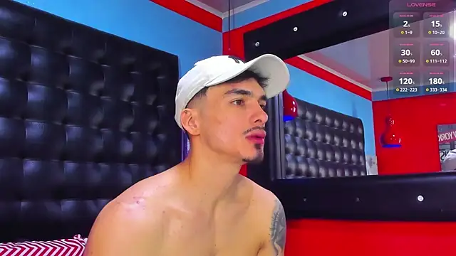 Snapshot of Big_ValentinHunk chatting on February 22, 2026, 2:41 pm Big ValentinHunk online show from February 22, 2026, 2:41 pm