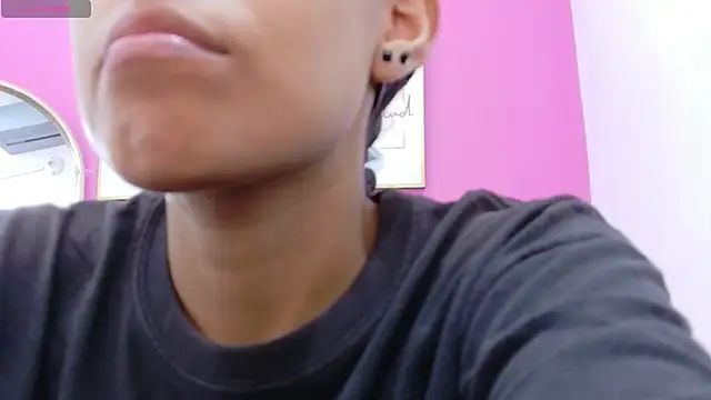 yourcuteneighbourr online show from September 23, 2025, 3:13 am