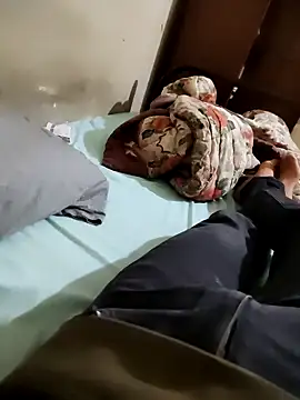 Snapshot of SilencedWow chatting on January 7, 2025, 1:06 am SilencedWow online show from January 7, 2025, 1:06 am