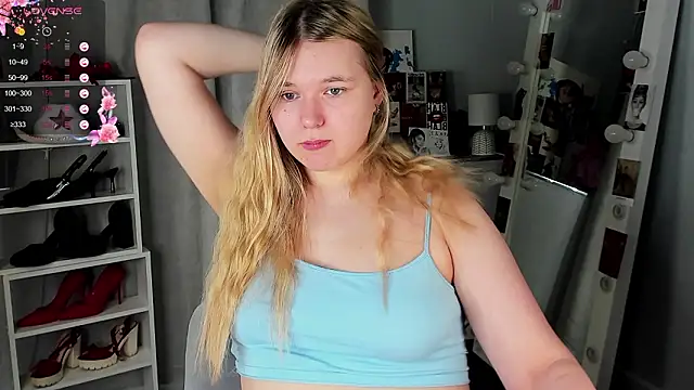 Rebecca Kelly online show from February 3, 2026, 6:33 am