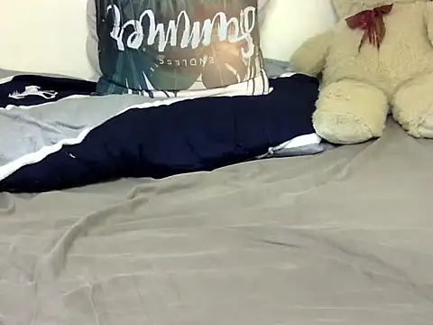 Snapshot of Sexxy_slim_honey chatting on April 15, 2026, 7:58 pm Sexxy slim honey online show from April 15, 2026, 7:58 pm