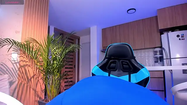 Snapshot of Alan_greek_1 chatting on November 14, 2025, 1:42 am Alan greek 1 online show from November 14, 2025, 1:42 am