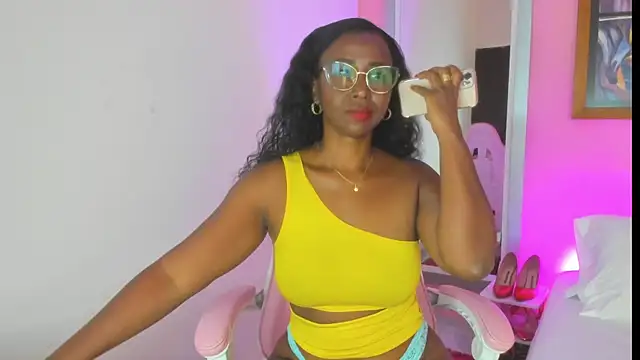 alexajhonson1012 online show from October 3, 2025, 9:27 pm