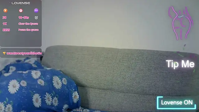 Snapshot of NaozuQAce chatting on April 8, 2026, 3:57 pm NaozuQAce online show from April 8, 2026, 3:57 pm