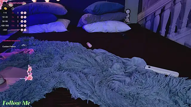 Liv Fay online show from March 9, 2025, 3:43 am