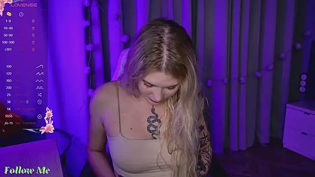 Liv Fay online show from February 26, 2025, 10:58 pm