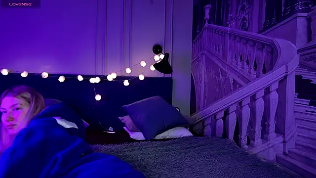 Liv Fay online show from March 2, 2025, 7:52 pm