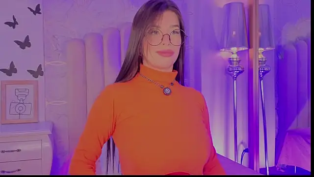 Snapshot of Iara_Smith1 chatting on May 4, 2026, 12:52 pm Iara Smith1 online show from May 4, 2026, 12:52 pm