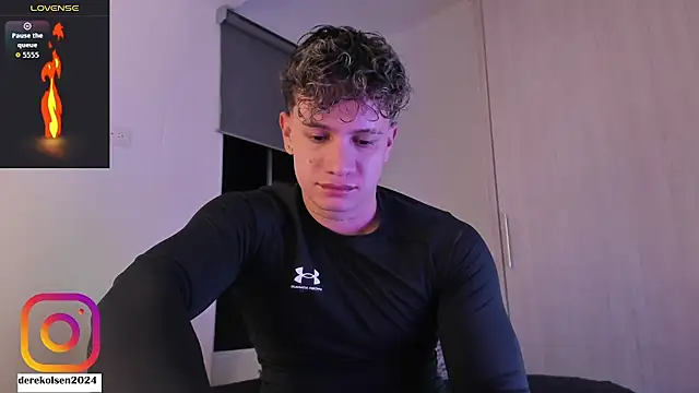 Snapshot of DerekOlsen chatting on November 9, 2025, 1:42 am DerekOlsen online show from November 9, 2025, 1:42 am