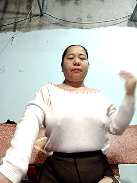 Snapshot of Queen_18200 chatting on February 12, 2026, 9:47 pm Queen 18200 online show from February 12, 2026, 9:47 pm