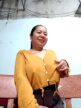 Snapshot of Queen_18200 chatting on January 18, 2026, 10:24 pm Queen 18200 online show from January 18, 2026, 10:24 pm