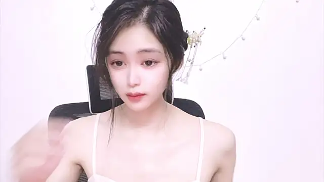 ---MIA--- online show from September 30, 2025, 2:12 pm