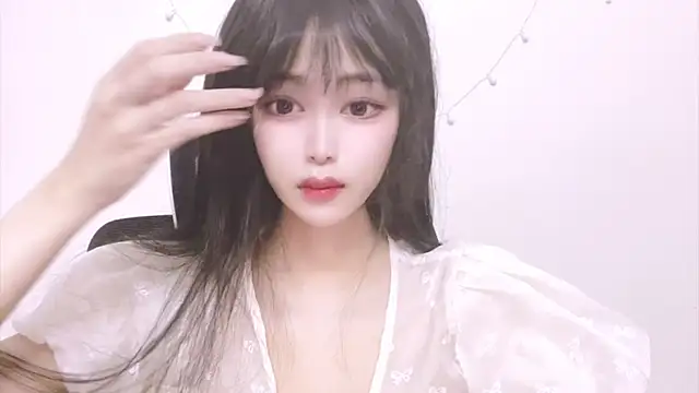 ---MIA--- online show from September 26, 2025, 2:24 pm