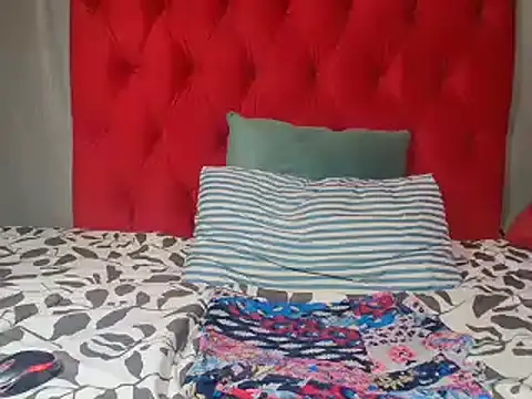 SweetandNaughty22 online show from March 13, 2025, 3:28 pm