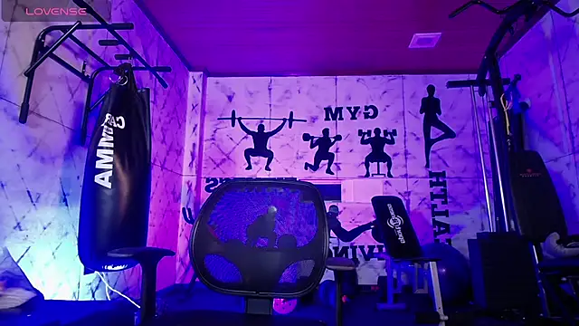 Snapshot of DrakeNeumann chatting on February 13, 2026, 4:01 am DrakeNeumann online show from February 13, 2026, 4:01 am